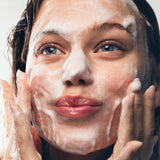 EC DERMA GLOW YÜZ TEMİZLEME JELİ – SERAMİD + NİACİNAMİDE + ALOE | TÜM CİLT TİPLERİ İÇİN | 200 ML